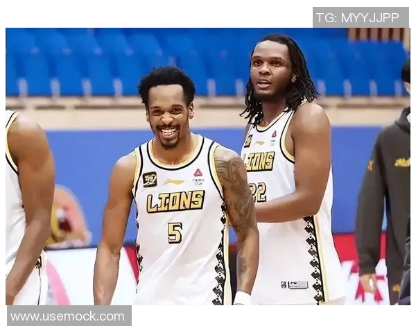 广东两大劲敌豪言夺冠 辽宁上海交易动向曝光赵睿首钢合练引关注